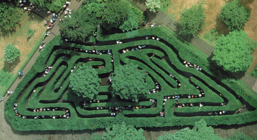 Hampton Court Palace maze, London