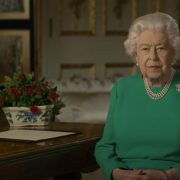 英国女王演讲鼓励民众攻克难关