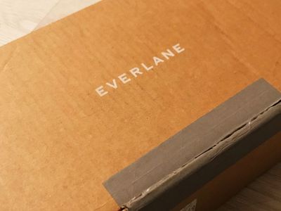 everlane-package-uk.jpg