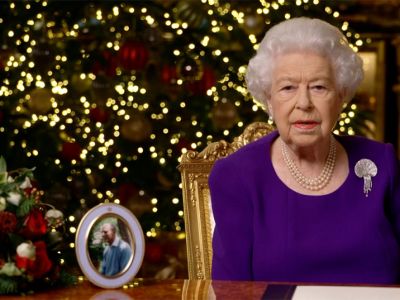 queen-2020-xmas.jpg